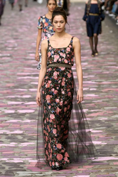 Look 34
